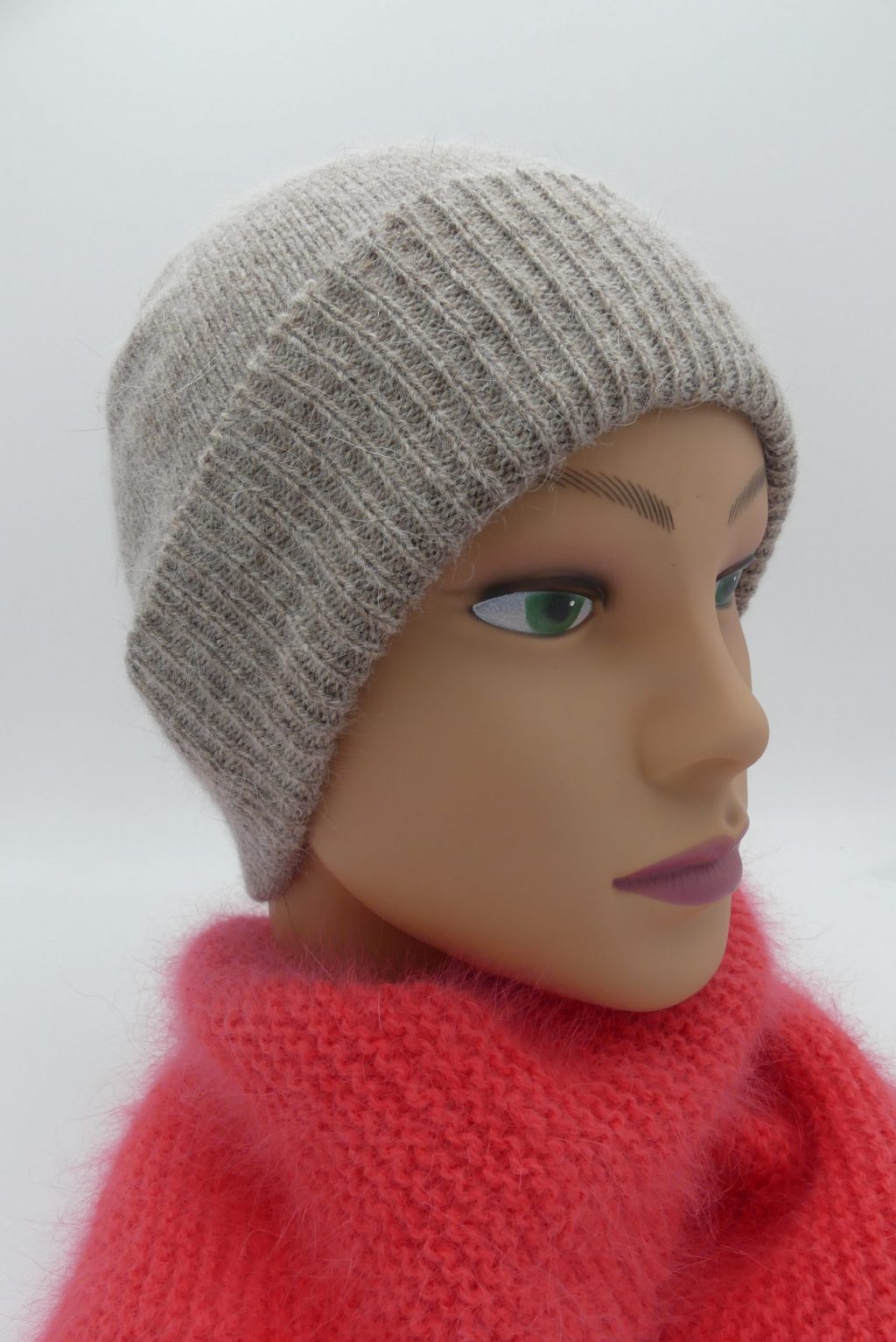 bonnet basique en laine angora chiné 2