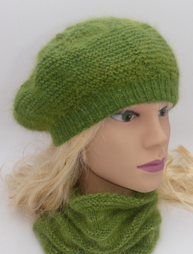 béret angora photo de couverture avocat avec tour de cou avocat