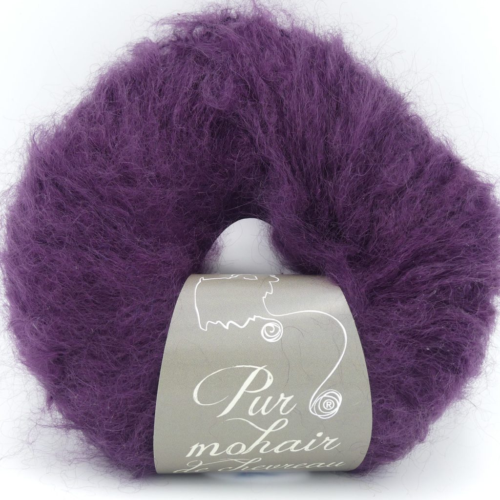pelote de laine pur mohair de chevreau caresse cassis